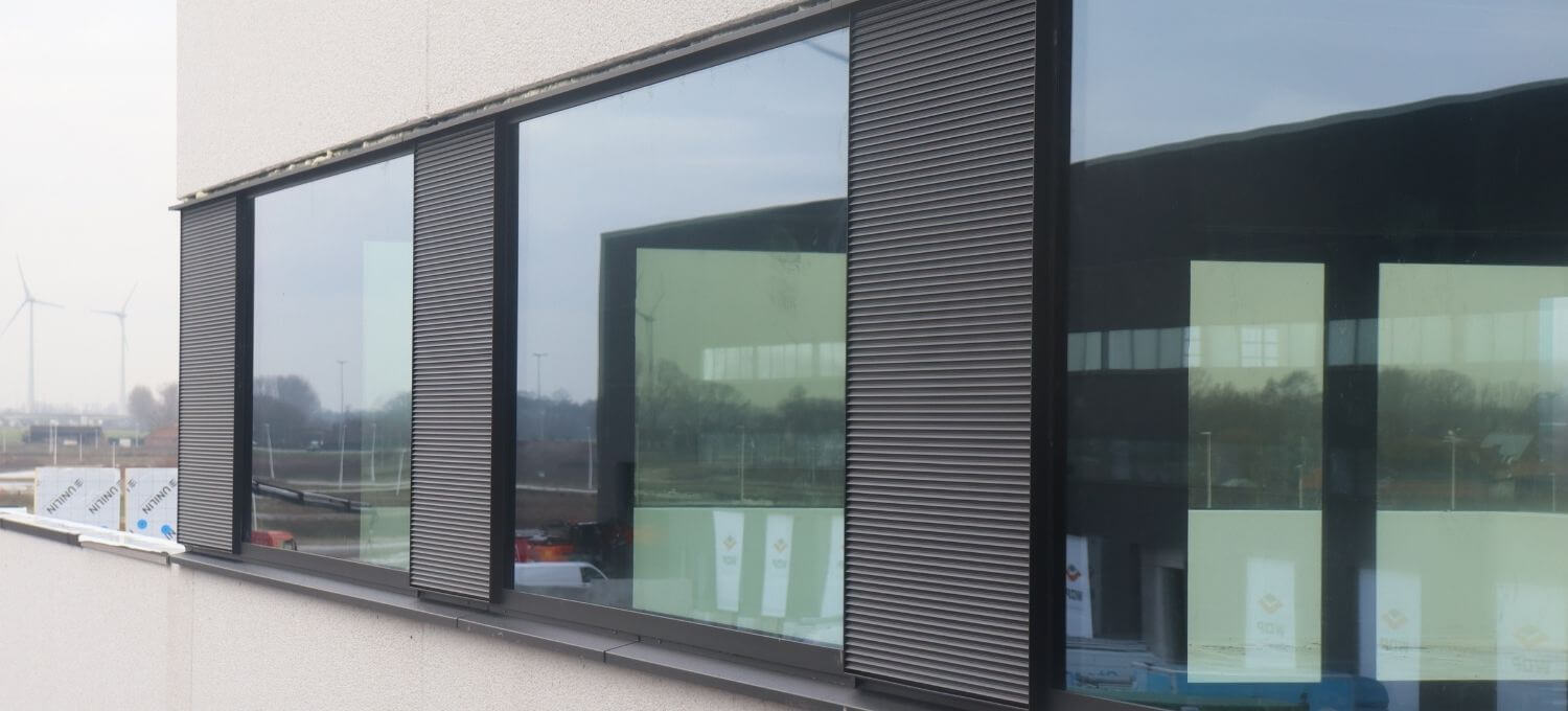 Aluminium muurroosters